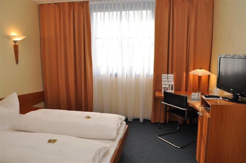 Transmar Travel Hotel Bindlach Dış mekan fotoğraf